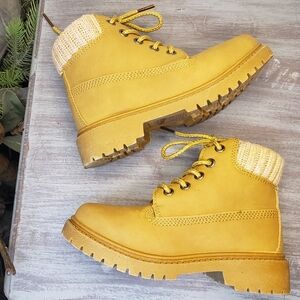 Blue Suede Shoes Tan Ankle Boots